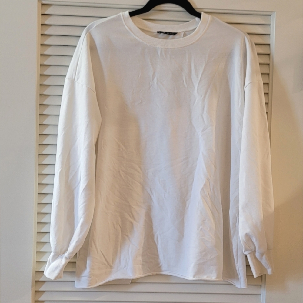 SHEIN- White Long-Sleeve Loose-Fit Sweater Top With Open Back